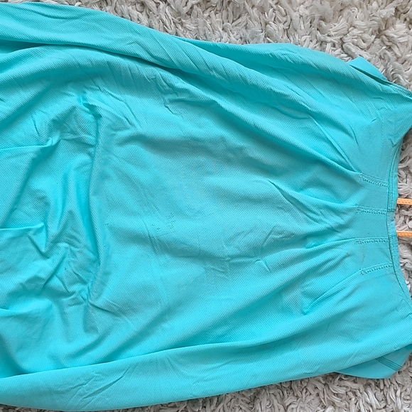 Lululemon top size 8 - Picture 2 of 2
